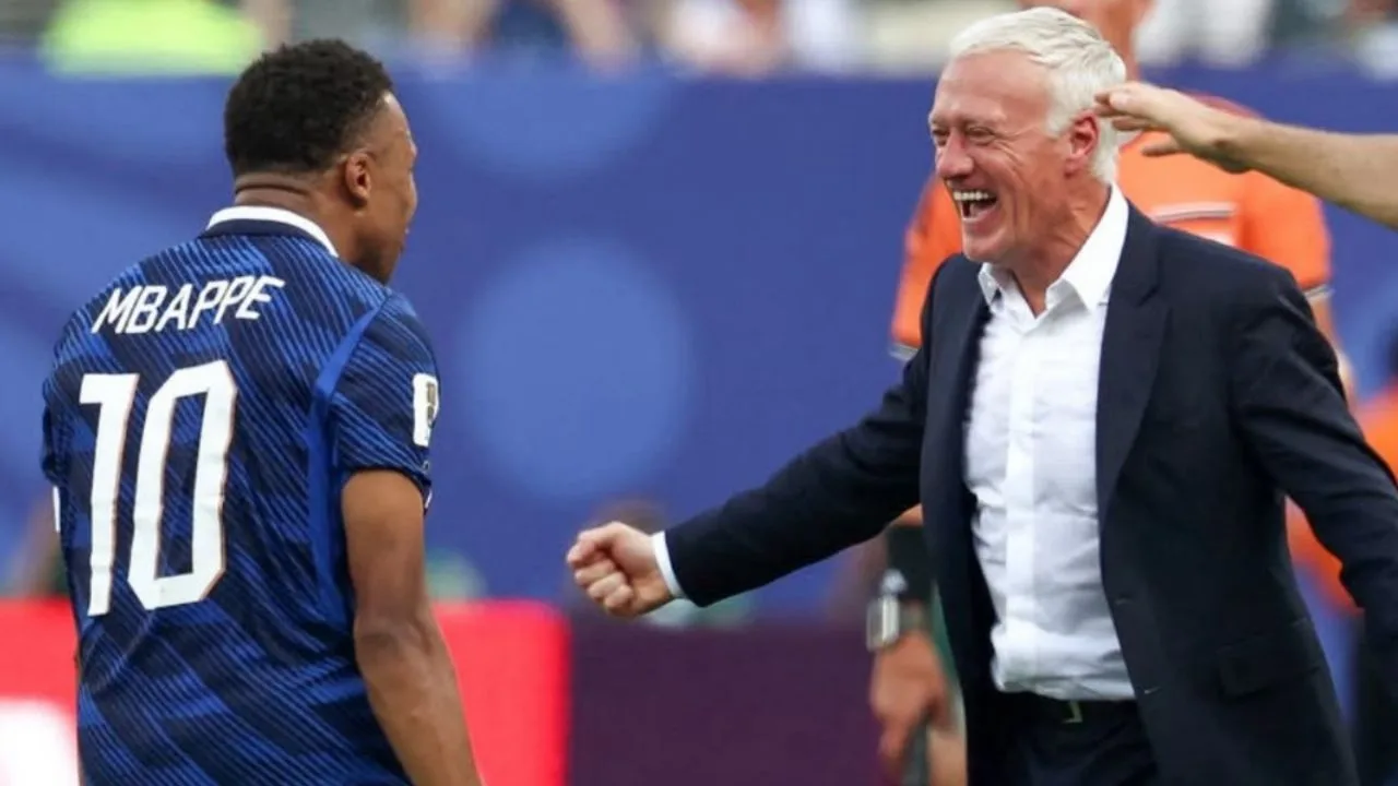 Kylian Mbappé se despide de Didier Deschamps tras eliminación de Francia en el Mundial 2026