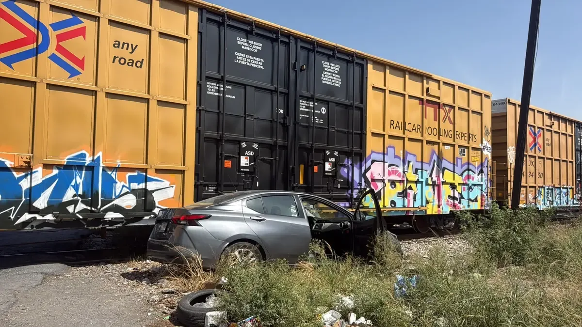 Accidente ferroviario en Monterrey deja dos personas lesionadas