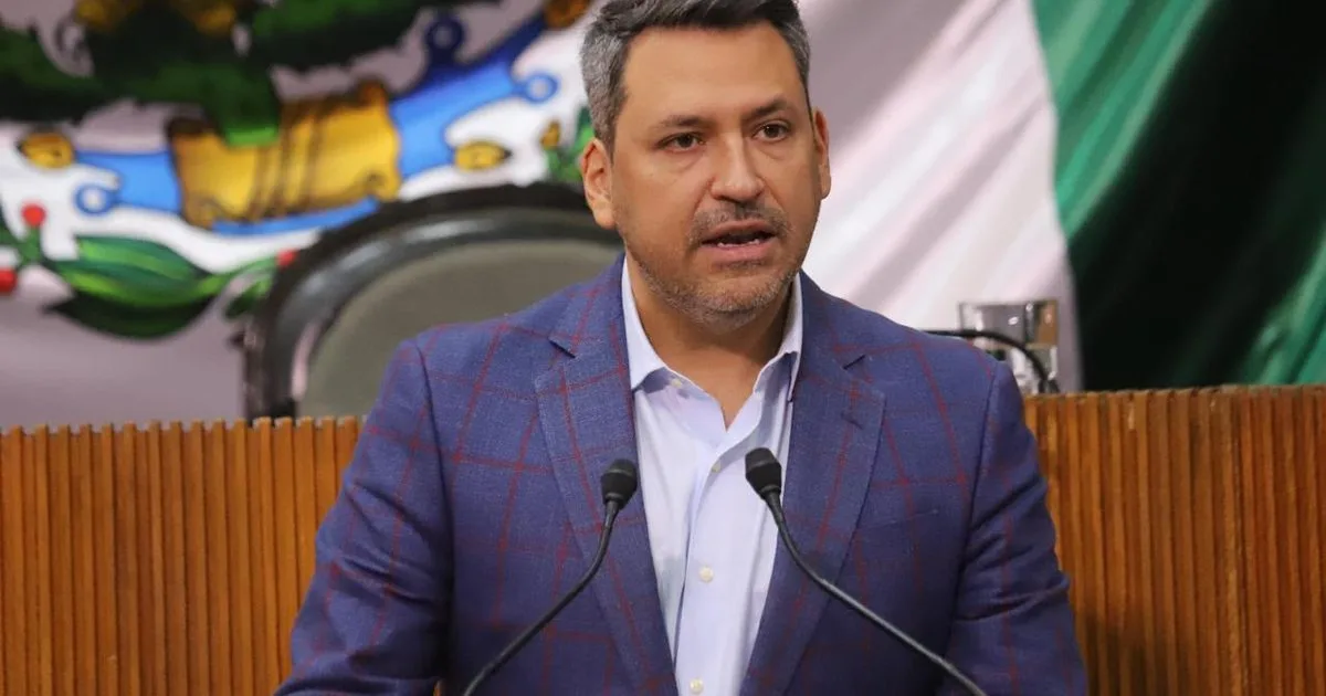 Iniciativa busca proteger seguros médicos de adultos mayores en Nuevo León