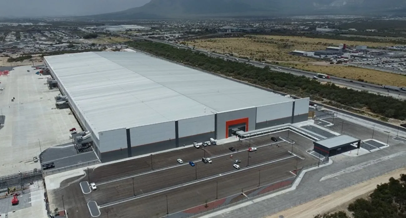 Inauguran primer edificio industrial de Areya en Escobedo con llegada de Mercado Libre