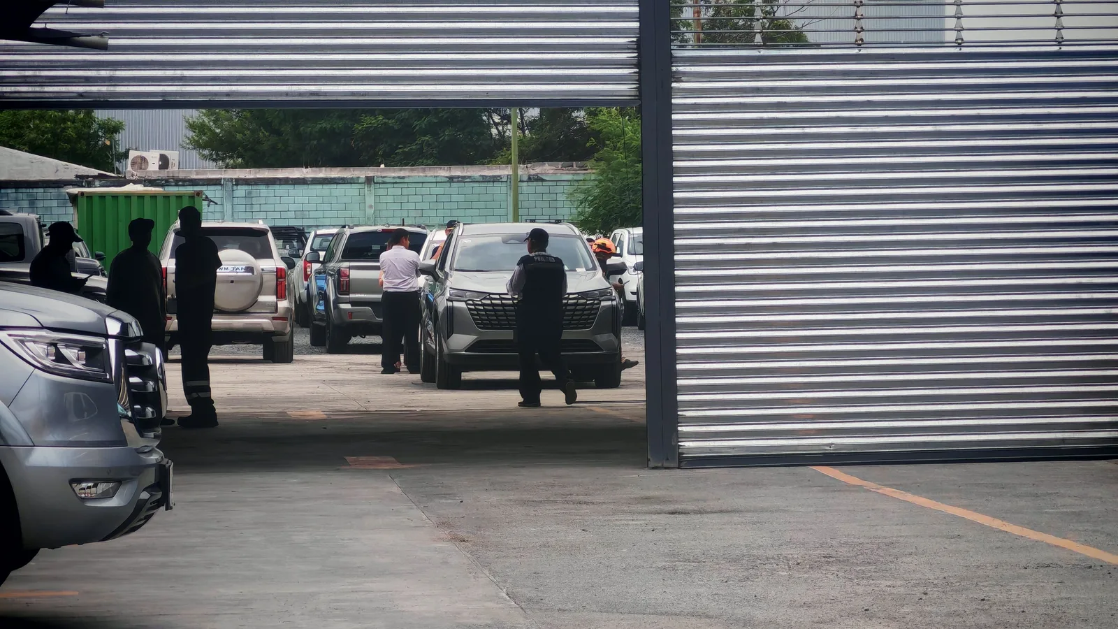 Vigilante atropellado y prensado por camioneta en San Nicolás