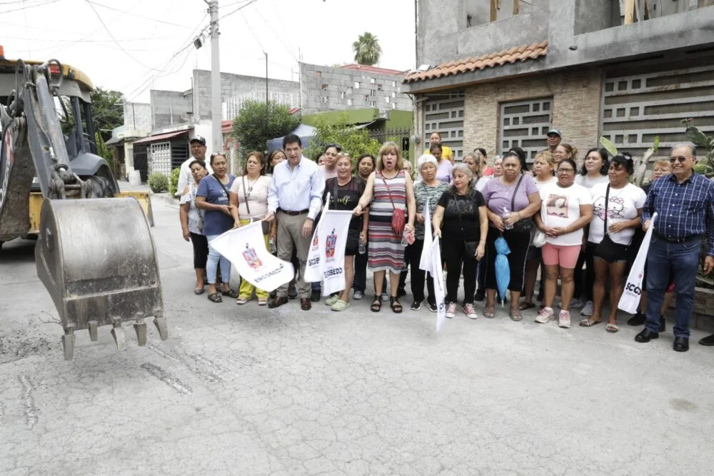 Escobedo inicia obras de pavimentación y captación pluvial en colonias