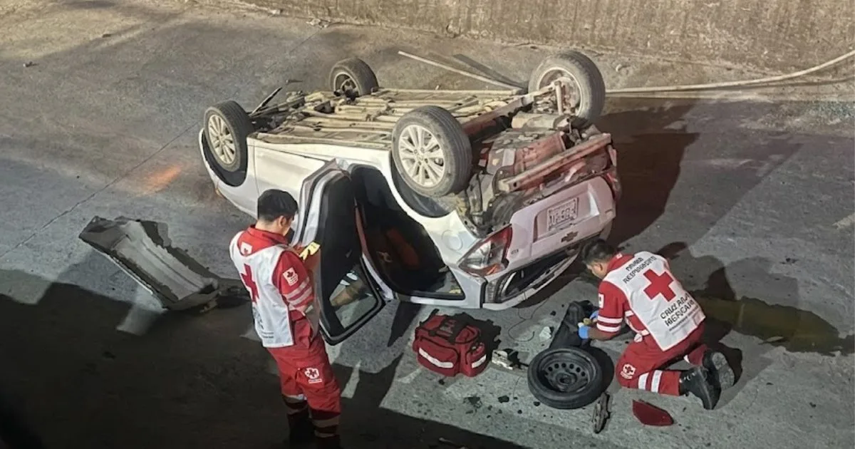 Trágico accidente en Escobedo deja un muerto tras caída de vehículo en canal