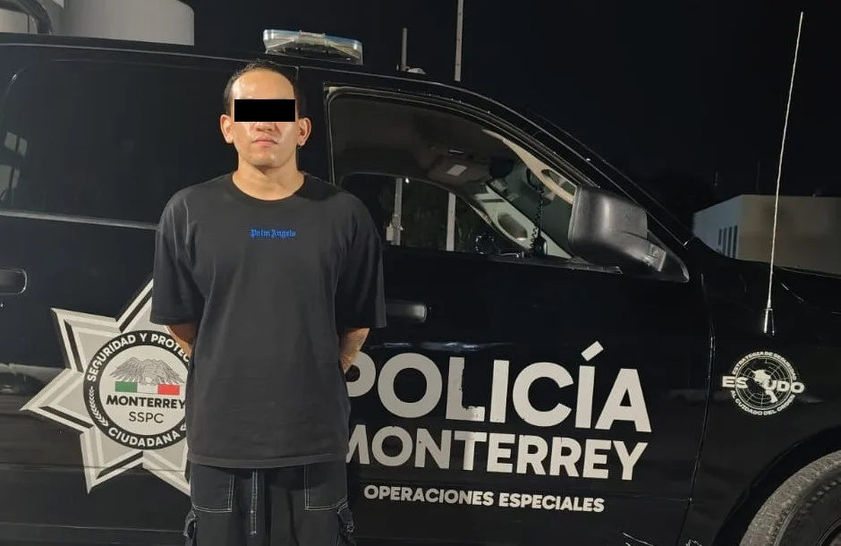 Detienen a hombre en Monterrey por usar placa de motocicleta ajena
