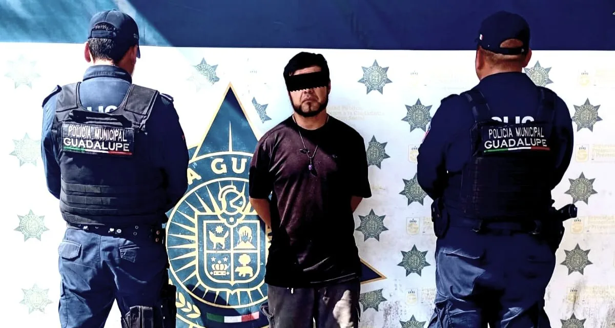 Detienen a hombre por conducir motocicleta robada en Guadalupe
