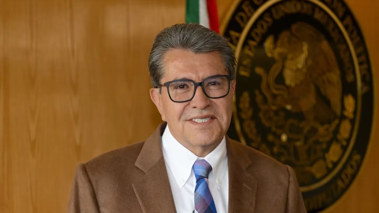 Ricardo Monreal llama a la unidad en Morena ante encuestas estatales