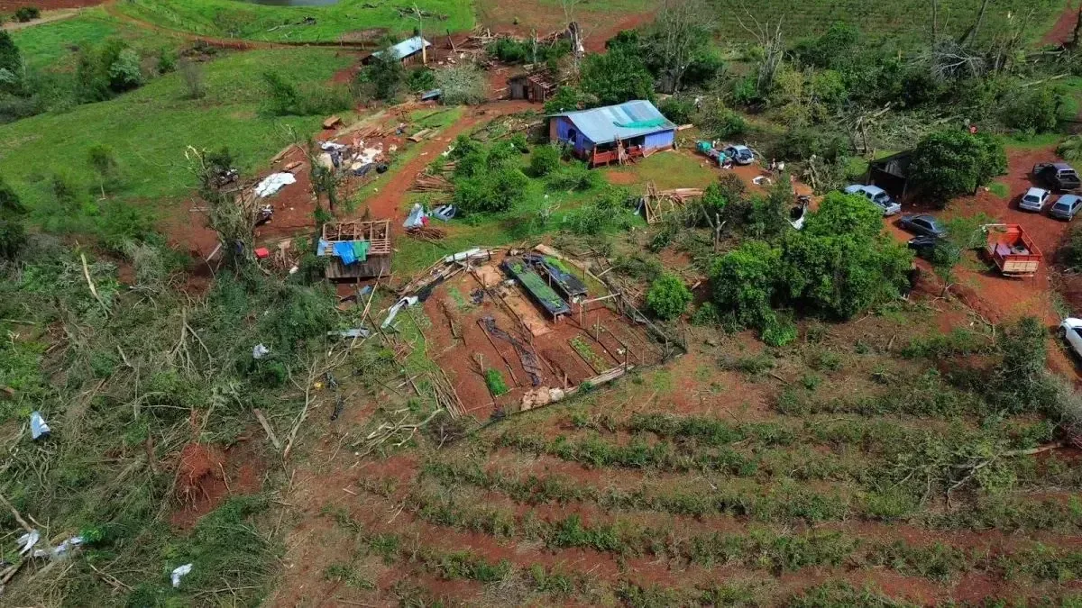 Tornado en San Pedro causa un fallecido y graves daños materiales