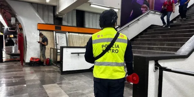Decomisan más de 439 kilos de pirotecnia en el Metro de la CDMX